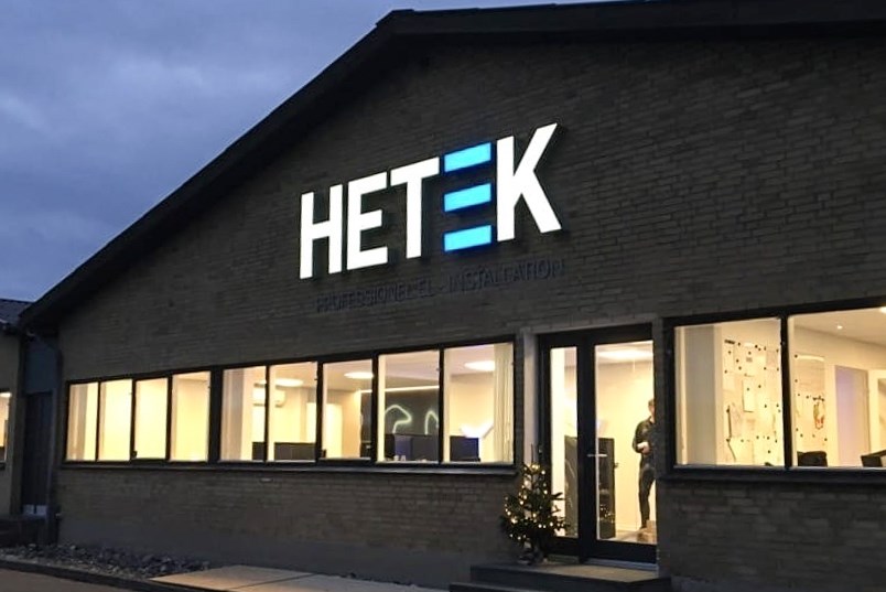 Skiltefirma i Vejle tilbyder løsninger i Hedensted, Billund og resten af Danmark